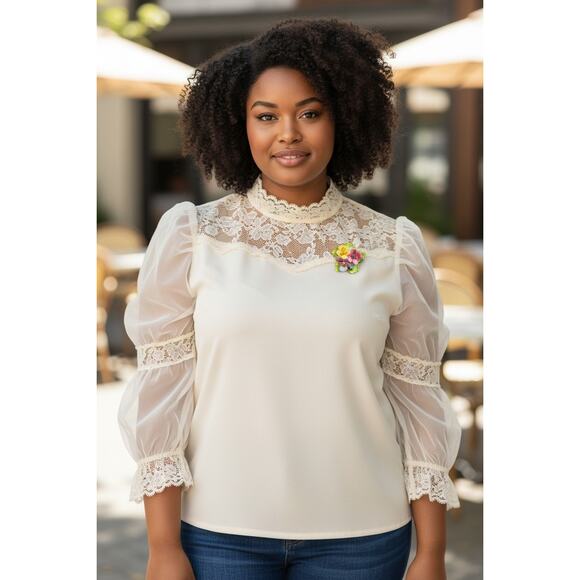 Crown Staffordshire Porcelain Floral Brooch-Handcrafted England-Pin-Vintage-Bone - Picture 3 of 6